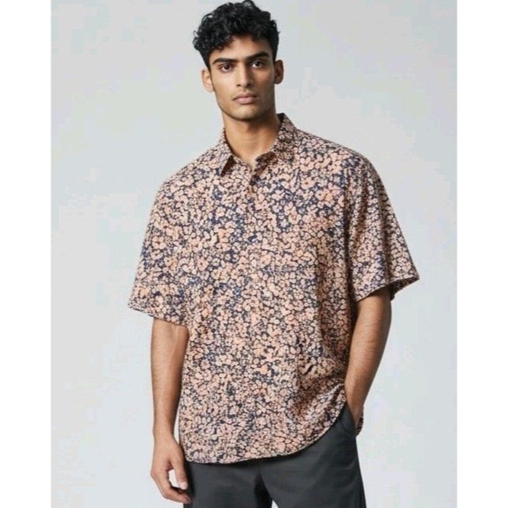 NWOT Mizzen Main Leeward Shirt Mens M Blue Peach Floral Performance Button Up